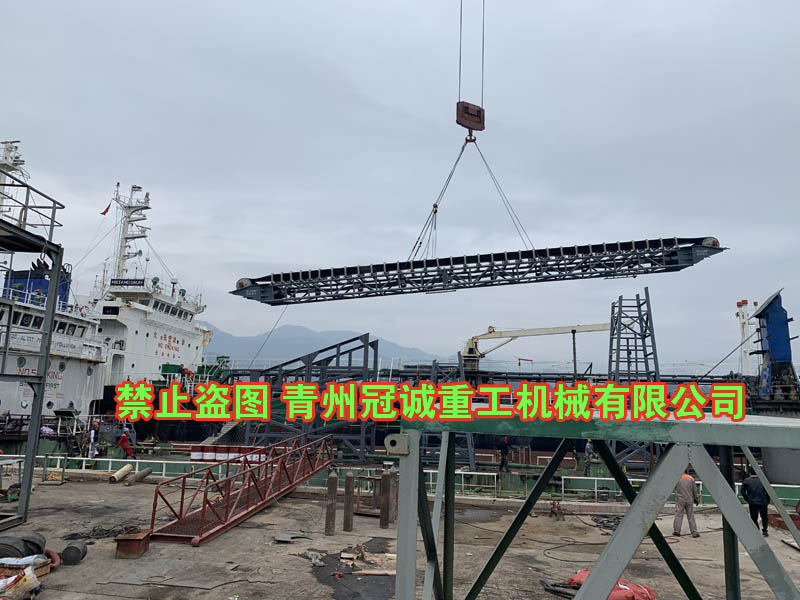 港口皮帶輸送機(jī) 港口皮帶輸送機(jī)