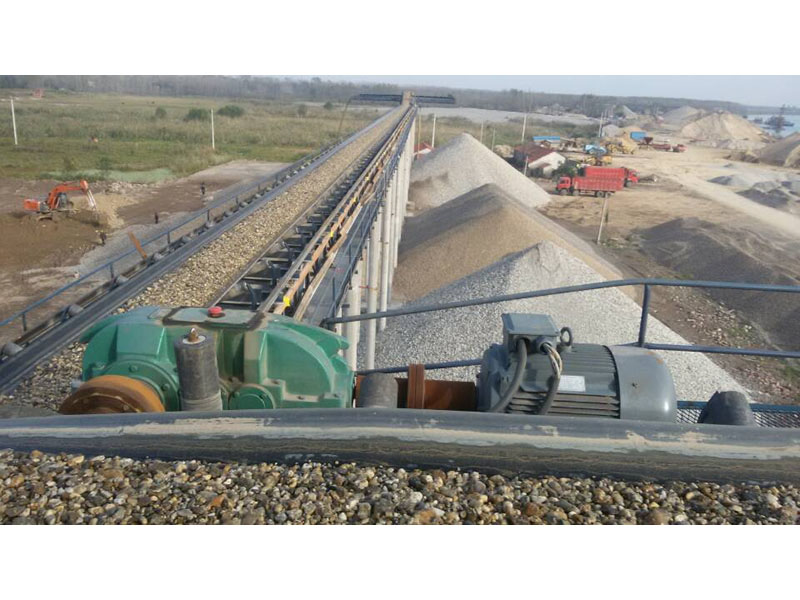 礦用帶式輸送機(jī) 礦用帶式輸送機(jī)