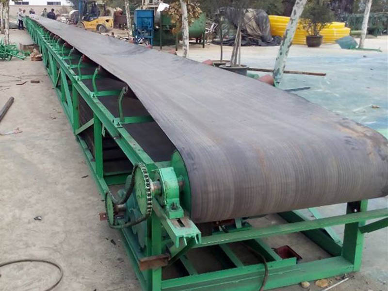 帶式輸送機(jī) 帶式輸送機(jī)