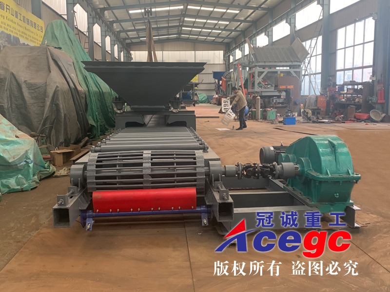 側(cè)車位卸砂平臺(tái)